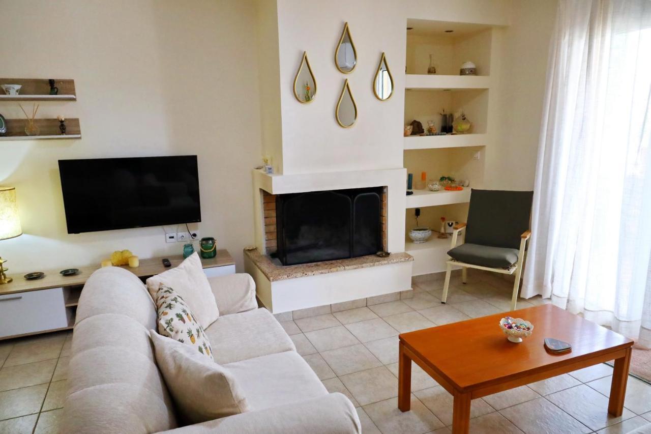 Fou'S Apartment Návpaktosz Kültér fotó