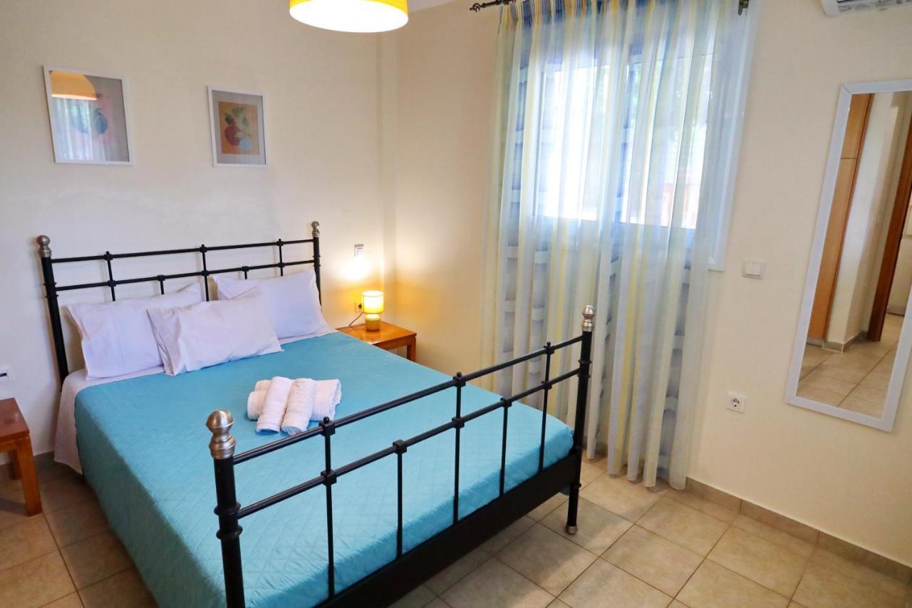 Fou'S Apartment Návpaktosz Kültér fotó